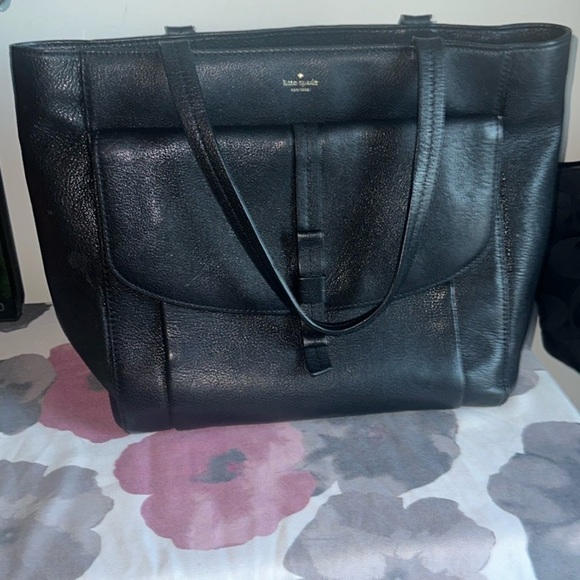 kate spade Handbags - Kate Spade ♠️ Black Leather Front Flap Pocket Bow Tote